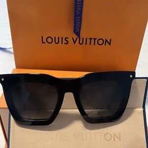 LOUIS VUITTON LA GRANDE BELLEZZA SUNGLASSES BLACK $369 IN THE BOX LV !! LIKE NEW